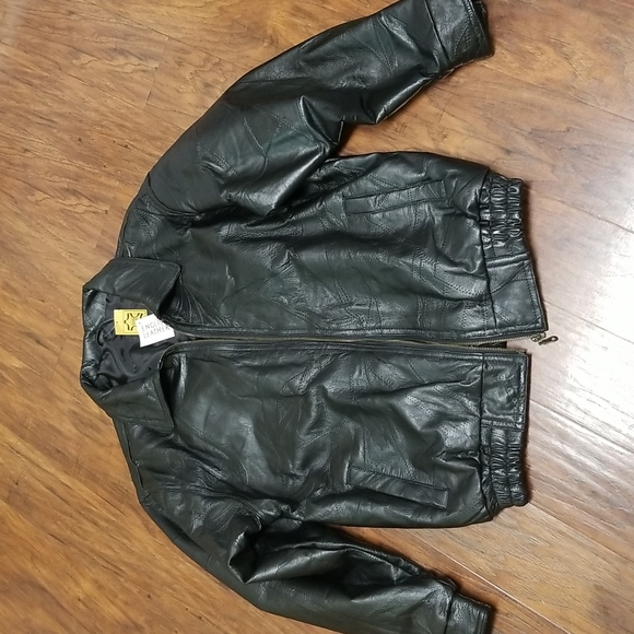 NWT Men's Black English Leather Bomber Coat Size Medium - Picture 11 of 12